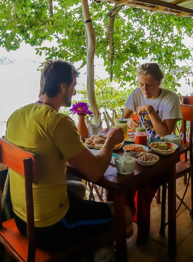 Food & Drinks 5, Talalla Freedom Resort, Devinuwara