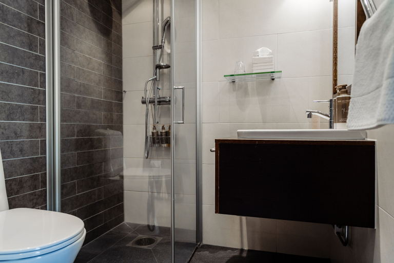 Bathroom 5, Hotel Skansen Båstad, Båstad
