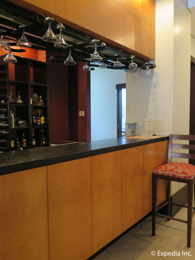 Food & Drinks 5, PonteFino Hotels, Batangas City