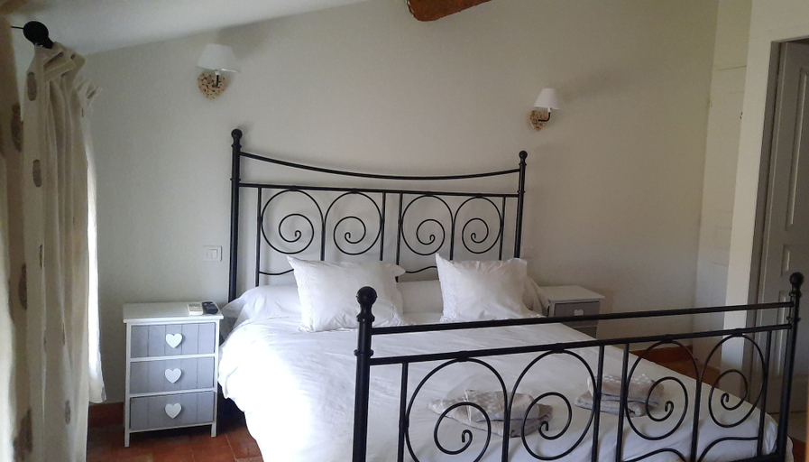 Bedroom 5, Gîte et Chambres d'hôtes Le Coq du Nord - Mailhac, Aude