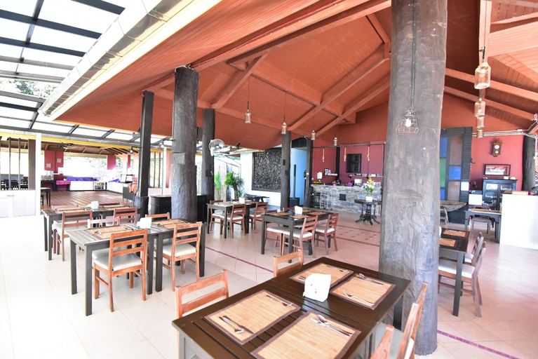 Food & Drinks 5, Koh Ngai Thanya Beach Resort, Ko Lanta