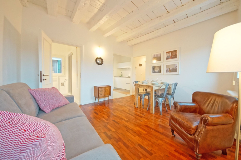 Others 3, DolceVita Apartments N. 396, Venezia