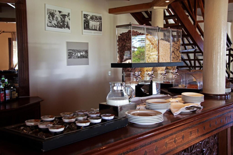 Food & Drinks 4, Tembo Court Apartment 160, Malindi