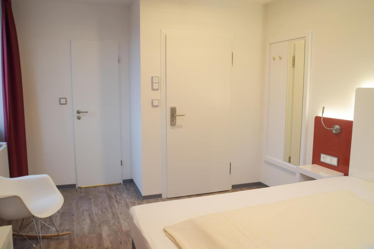 Bedroom 4, Hotel Arts, Rhein-Neckar-Kreis