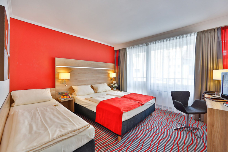 Bedroom 3, Hotel Präsident, München