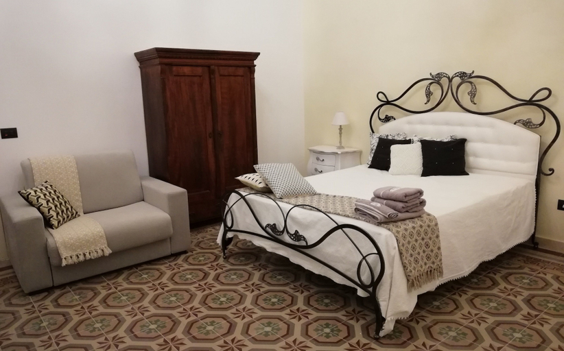 Bedroom 3, Agorà Suites & Apartments, Taranto