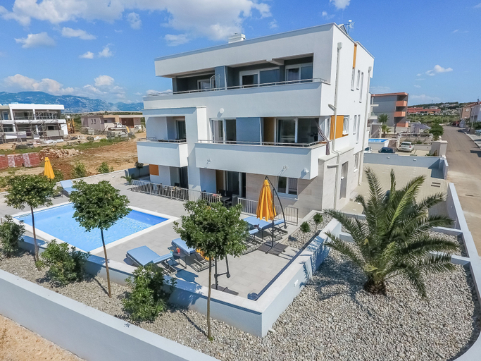 Exterior & Views 2, Apartments & Rooms Villa Casia, Novalja