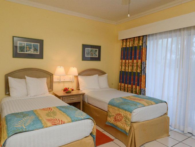 Others 4, Bay View Suites Paradise Island