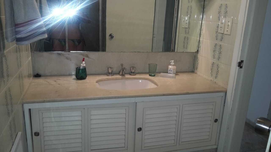 Bathroom 4, Dpto 6 personas FRENTE AL MAR-, n.a351