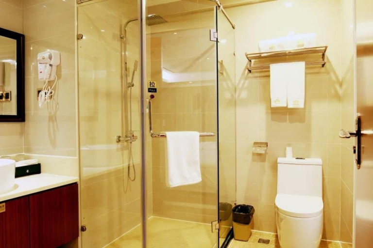 Bathroom 4, King Lycra Hotel(Shenzhen International Convention and Exhibition Center store), Shenzhen