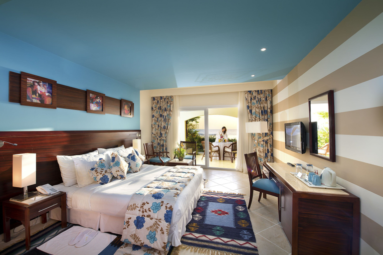 Bedroom 4, Concorde Moreen Beach Resort & Spa, Marsa 'Alam