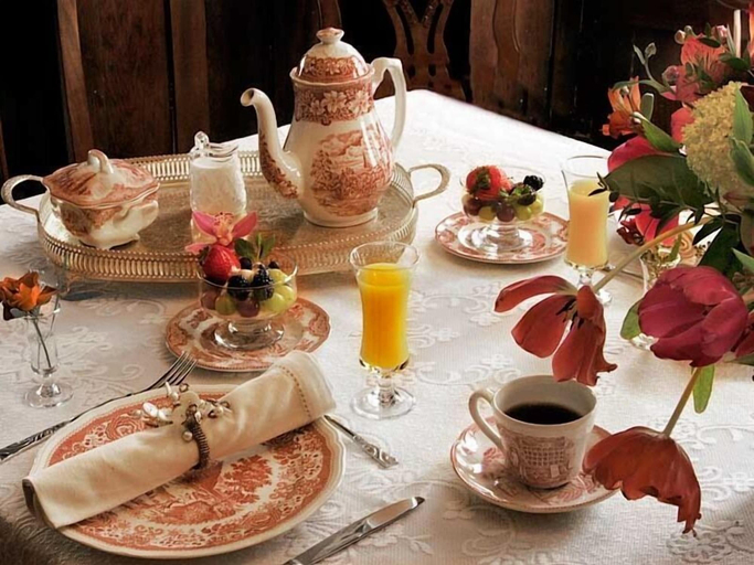 Food & Drinks 5, Fisher House Victoria Bed and Breakfast, Capital