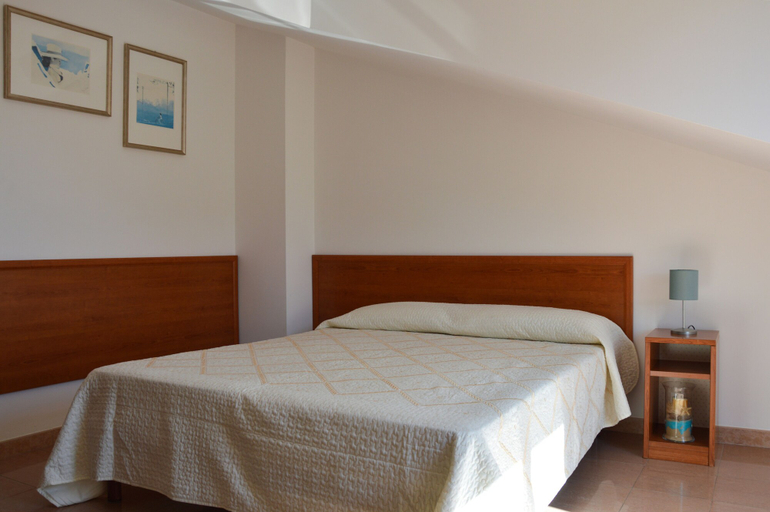Bedroom 3, ISOLABELLA, Foggia