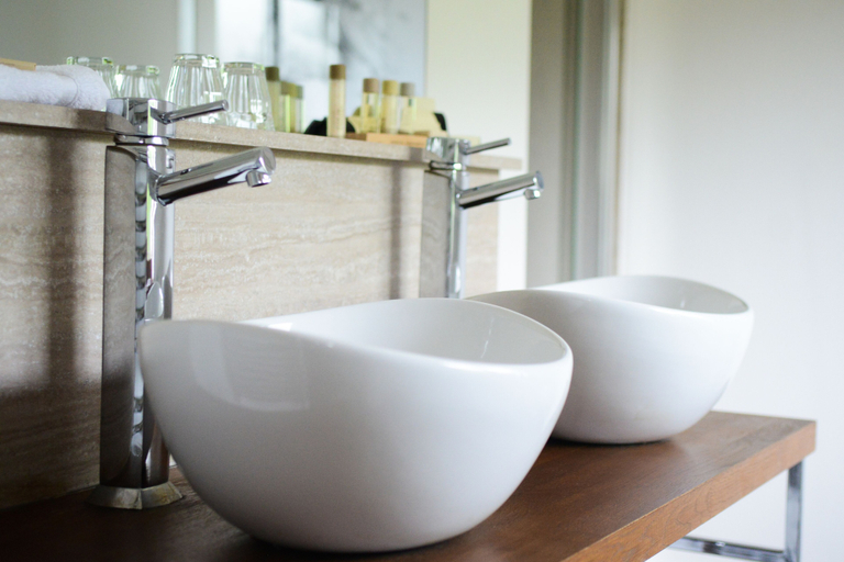 Bathroom 4, The Gower Hotel, Swansea