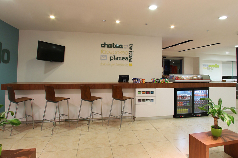 Food & Drinks 5, One Querétaro Aeropuerto Hotel, Pedro Escobedo