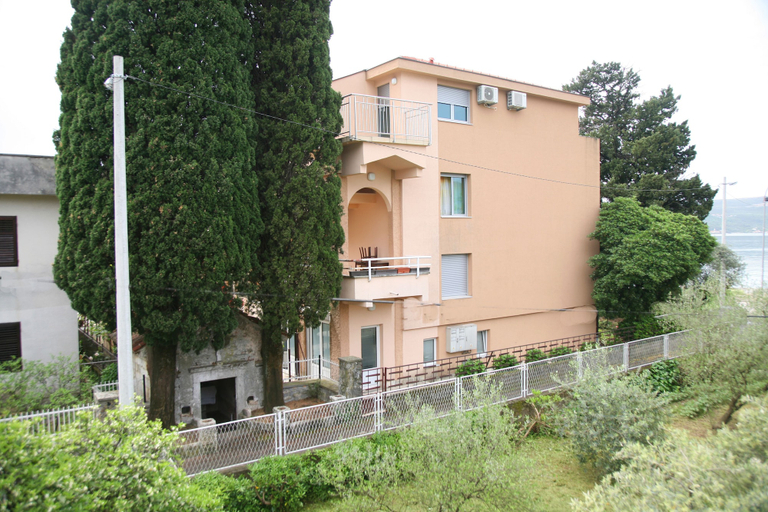 Exterior & Views 2, Sea star Danica