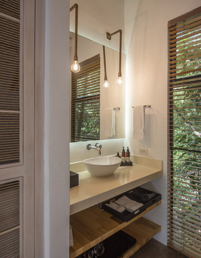 Bathroom 5, Rio Perdido Hotel & Thermal River, Bagaces