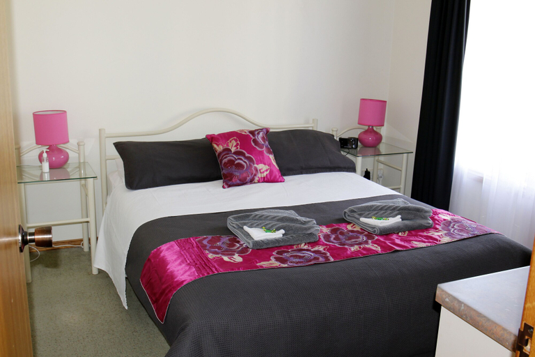 Bedroom 3, Cape Jervis Holiday Units, Yankalilla