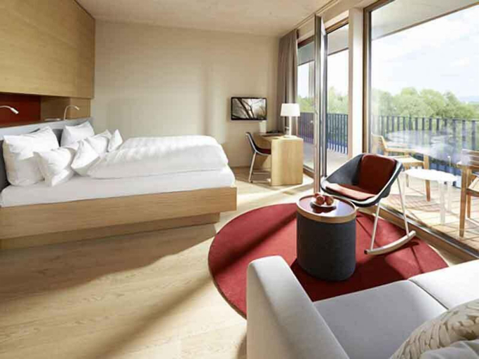 Bedroom 3, Hotel Bora HotSpaResort, Konstanz