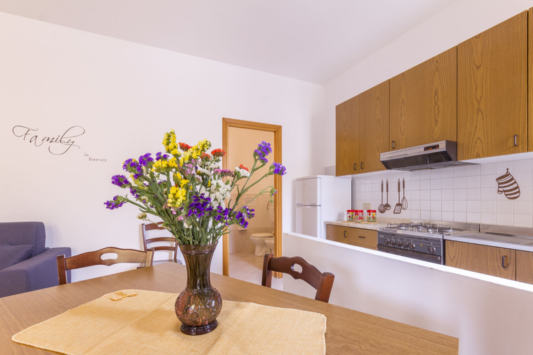 Others 5, Residence I PIANETI, Trapani