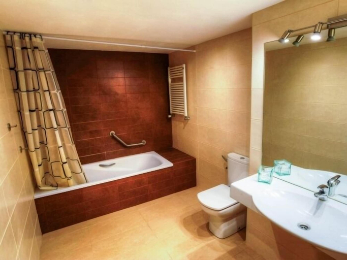 Bathroom 3, Casa Anem Fent, Girona