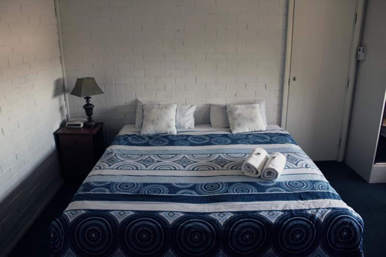Bedroom 3, H&D Apartments, Melbourne