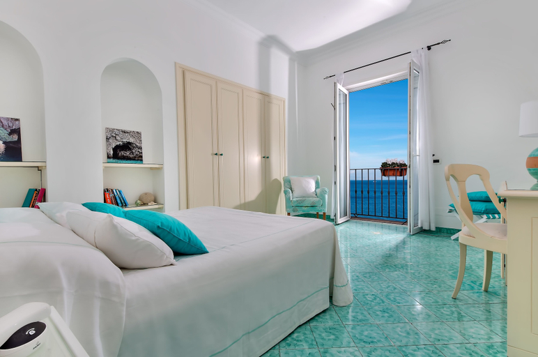 Bedroom 3, Relais Maresca Luxury Small Hotel, Napoli