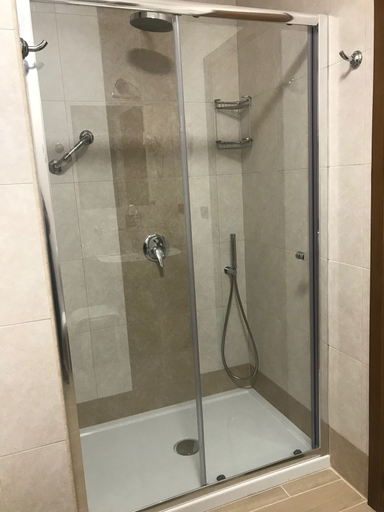 Bathroom 5, Domus Grand Hotel, Cosenza