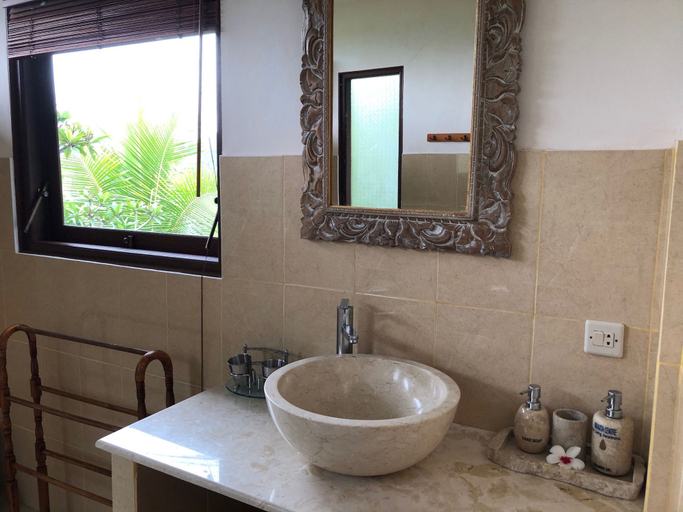 Bathroom 4, Nirarta Centre for Living Awareness, Karangasem