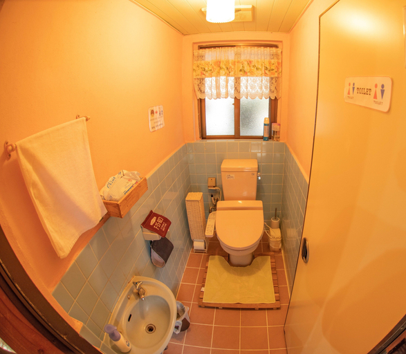 Bathroom 3, Kitakara Yuimaru, Nakijin
