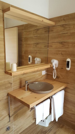 Bathroom 5, Agriturismo Al Maniero, Trento