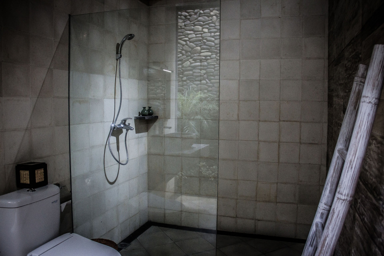 Bathroom 5, De Umah Bali Eco Tradi Home, Bangli