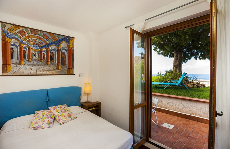 Bedroom 4, Hotel Pocho, Trapani