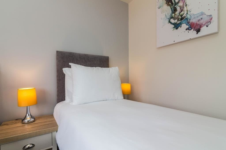 Bedroom 3, Blackstone Walk, Nottingham