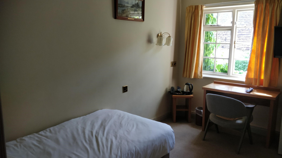 Bedroom 3, The Spread Eagle Hotel, Oxfordshire