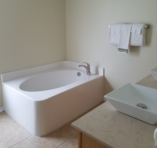 Bathroom 2, Turnberry Reserve by Management 35, Osceola