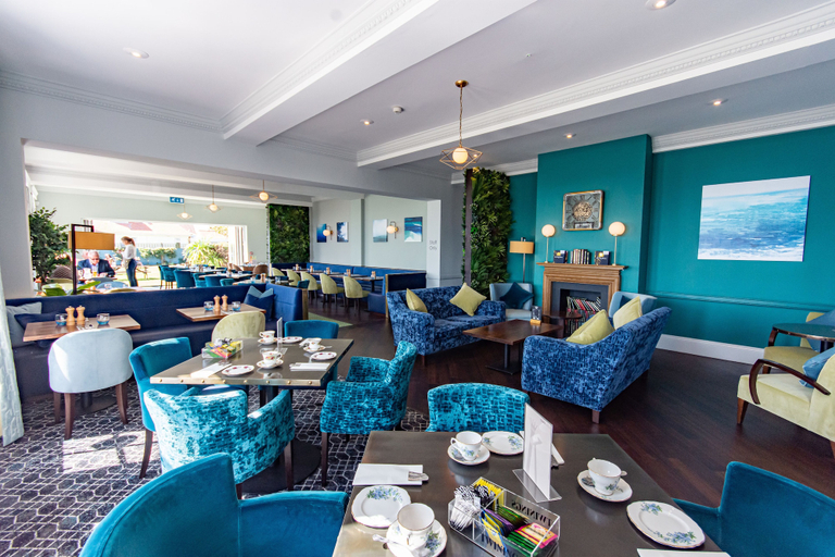 Food & Drinks 5, Kingscliff Hotel, Essex