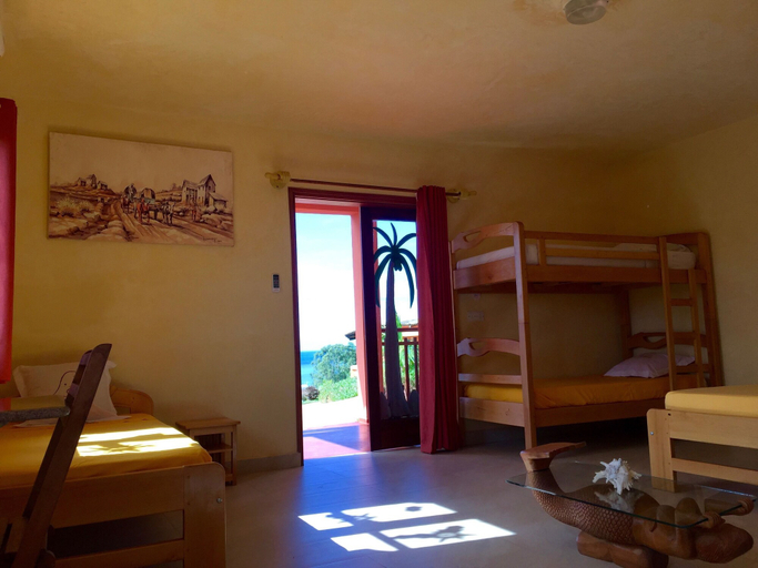 Bedroom 3, Oasis Lodge, Analanjirofo