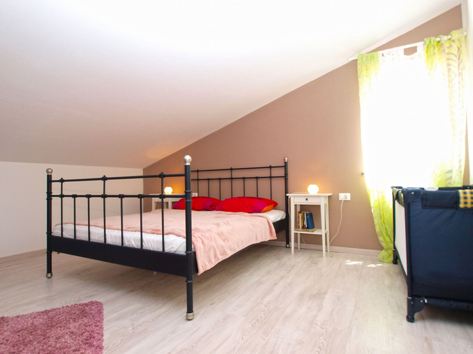Bedroom 2, Apartment 1418, Vodnjan