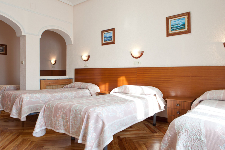 Bedroom 4, Hostal Zamora, Madrid
