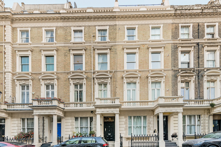 Exterior & Views 2, 24 43 Stunning Studio in Notting Hill, London