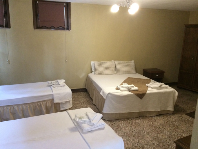 Bedroom 3, Hayriye Hanim Ege, Ayvalık