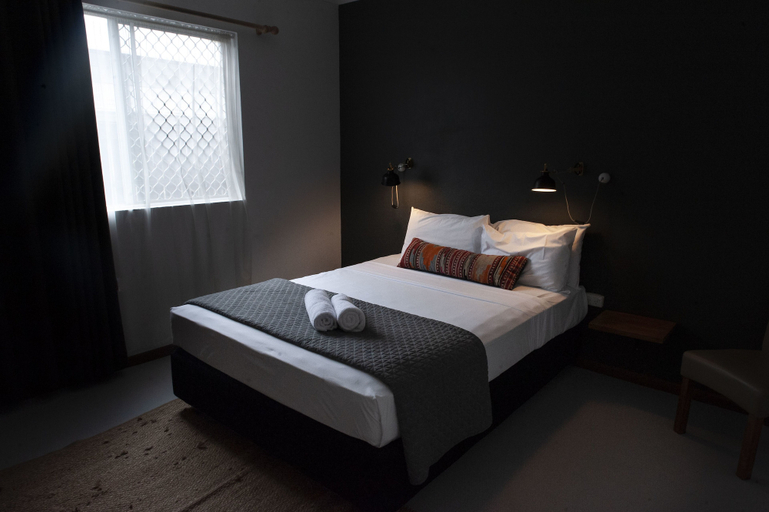 Bedroom 3, Motel Nomad Cairns, Cairns