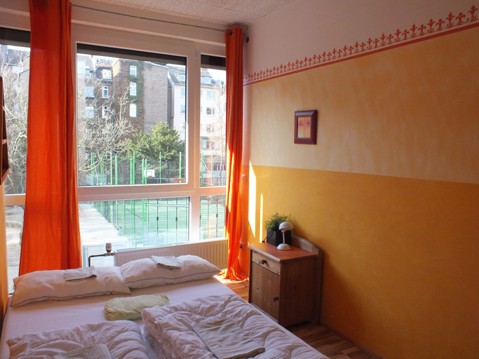 Bedroom 4, Max Hostel, Bonn