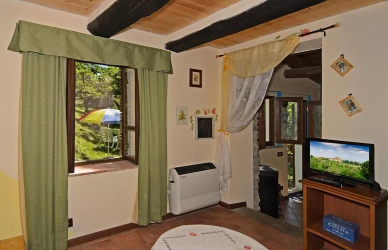 Bedroom 3, Agriturismo Summer, Lucca