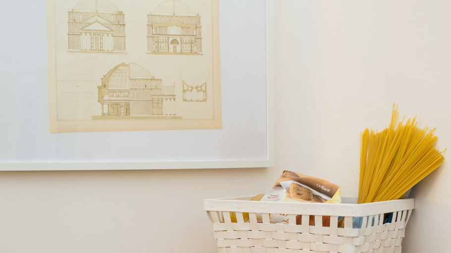 Food & Drinks 3, Rental In Rome Milazzo, Roma