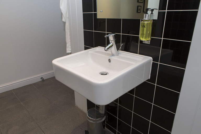 Bathroom 4, Crown Hotel Harrogate, North Yorkshire