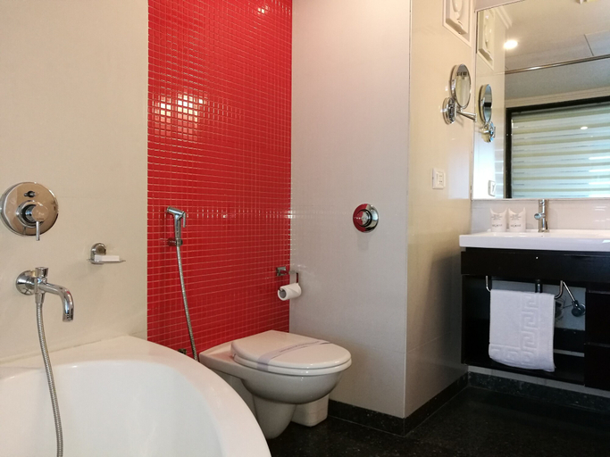 Bathroom 4, Apple Country Resorts - A Vegetarian Place, Kullu