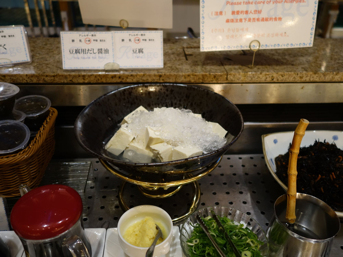 Food & Drinks 12