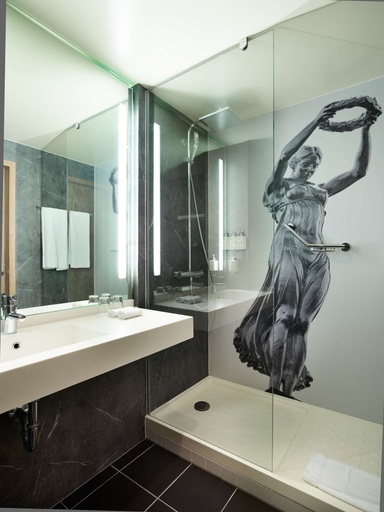 Bathroom 4, Park Inn by Radisson Luxembourg City, Luxembourg